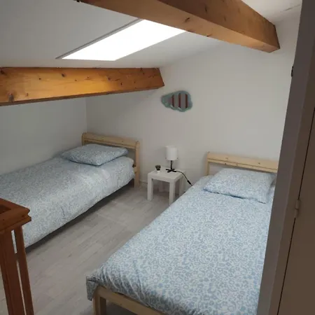 別荘 Jolie Petite Maison Sur 500m Des Plages ヴィア