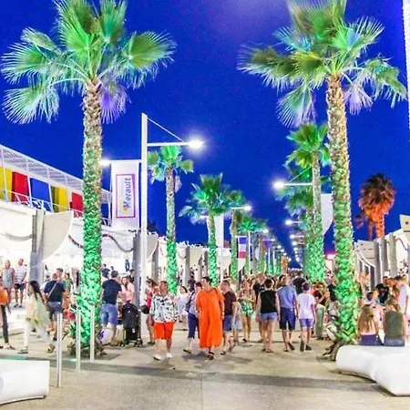 Jolie Petite Maison Sur 500m Des Plages * Vias